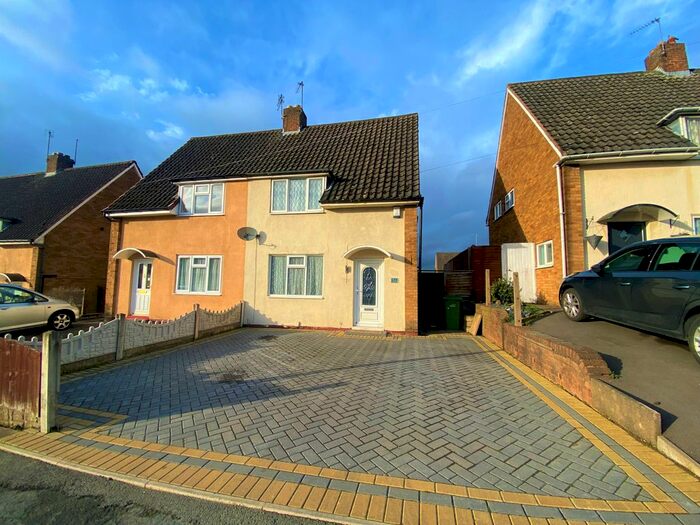 3 Bedroom Property To Rent In Ashenhurst Road, Dudley, DY1