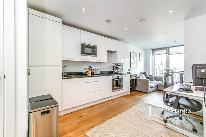 1 Bedroom Apartment To Rent In Central Cross, CR0