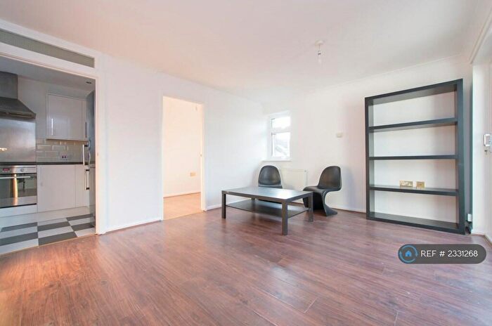 2 Bedroom Flat To Rent In Cherry Close, London, E17