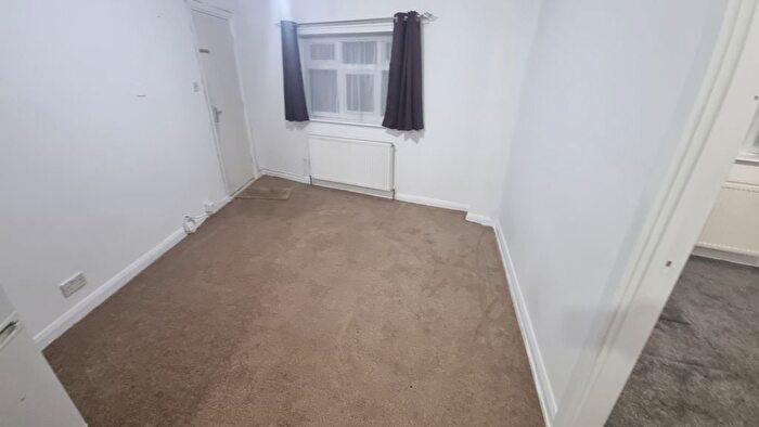 1 Bedroom Maisonette To Rent In Belvue Road, Northolt, UB5