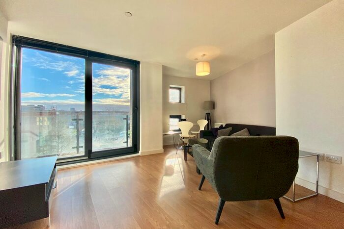 2 Bedroom Flat To Rent In St. Peters Place, Leeds, LS9