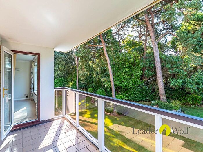 3 Bedroom Flat To Rent In Martello Road South, Canford Cliffs, Poole, BH13