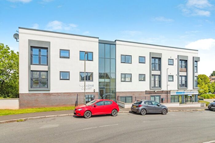 2 Bedroom Flat For Sale In Yannons Road, Paignton, TQ4
