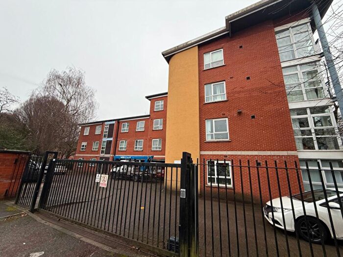 2 Bedroom Flat To Rent In Every Street, Manchester, M4