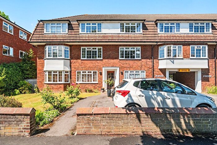 2 Bedroom Flat To Rent In Haven Court, Berrylands, Surbiton, KT5