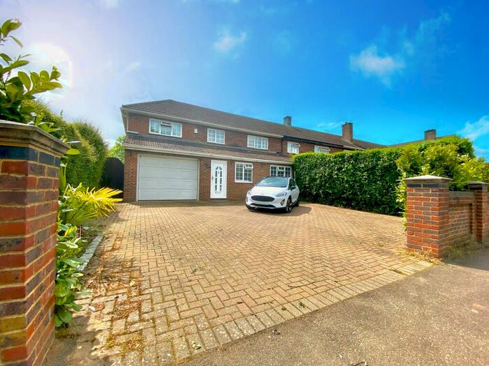 4 Bedroom Semi-Detached House To Rent In Northumberland Road, Maidstone, ME15