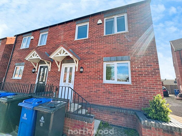 3 Bedroom Semi-Detached House To Rent In Church View Gardens, Moorends, Doncaster, DN8
