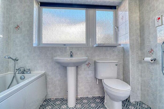 2 Bedroom Apartment For Sale In The Elms, Elm Tree Avenue, Frinton On Sea, CO13