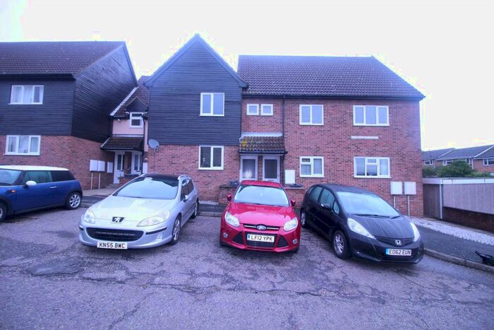 2 Bedroom Maisonette To Rent In Kenworthy Road, Braintree, CM7