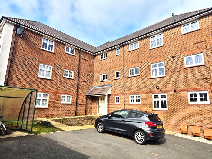 2 Bedroom Apartment To Rent In Barlaston Way, Amington, B77