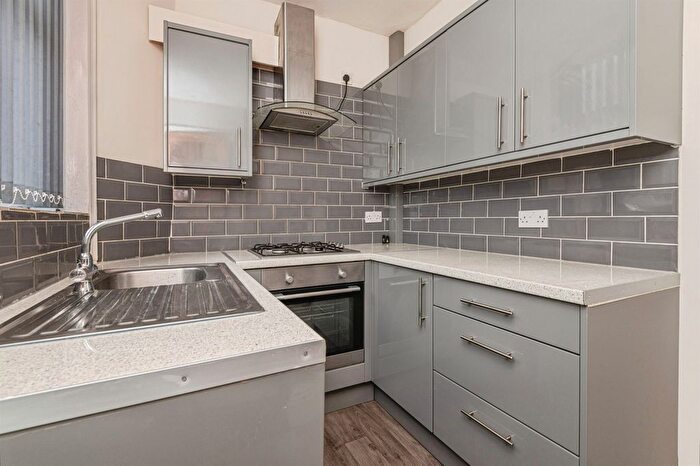 3 Bedroom Terraced House For Sale In Burton Street, Bradford, BD4