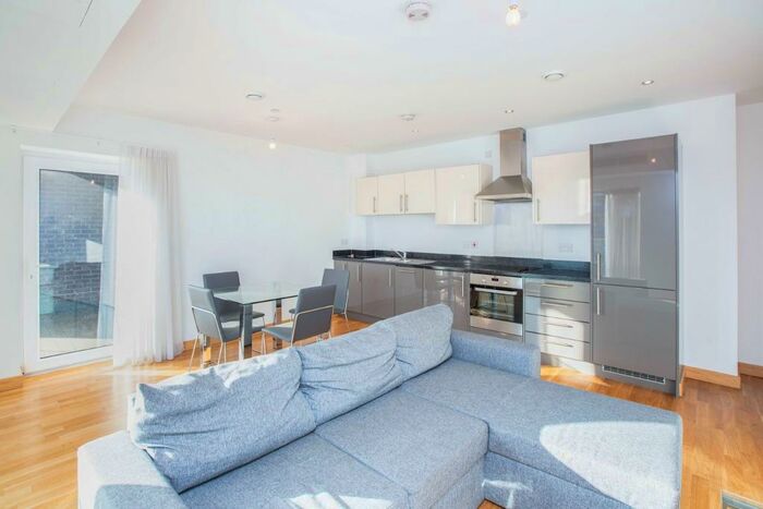 2 Bedroom Flat To Rent In River Hights, High Street, E15