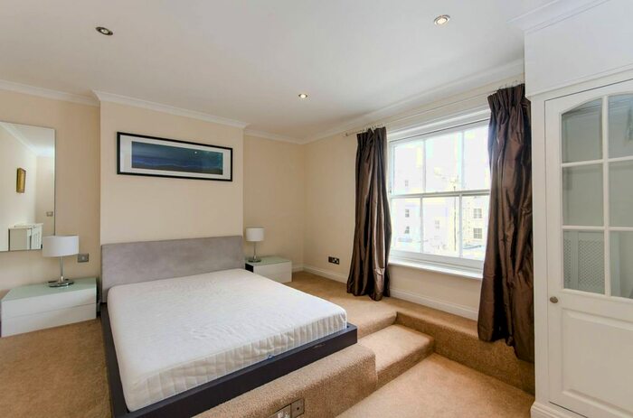 2 Bedroom Flat To Rent In Elvaston Place, South Kensington, London, SW7