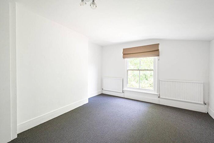 1 Bedroom Flat To Rent In Hillfield Road, West Hampstead, London, NW6