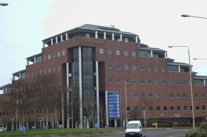 1 Bedroom Flat To Rent In Landmark, Waterfront West, Brierley Hill, West Midlands, DY5