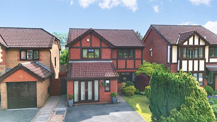 3 Bedroom Detached House For Sale In Brecon Heights, Victoria, NP23