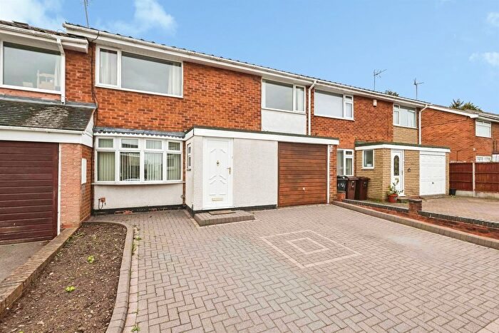 3 Bedroom Terraced House For Sale In Arbor Way, Birmingham, B37