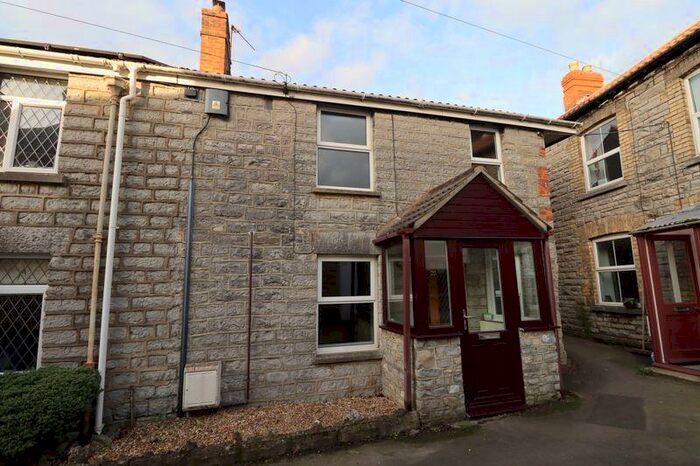 2 Bedroom House To Rent In Glaston Road, Street, BA16