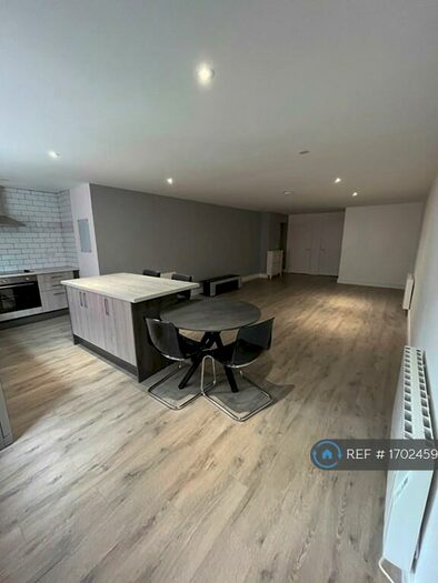2 Bedroom Flat To Rent In Bull Street, Burnley, BB11