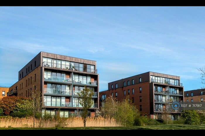 3 Bedroom Flat To Rent In Conningham Court, London, SE9