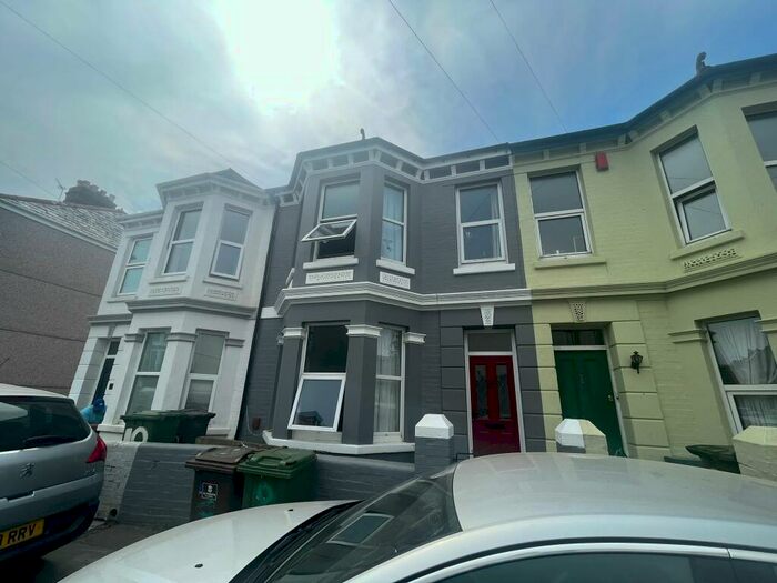 4 Bedroom House To Rent In Wesley Avenue, Peverell, PL3