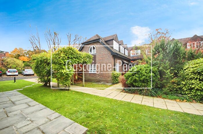 2 Bedroom Mews To Rent In Hillier Mews, Guildford, GU1