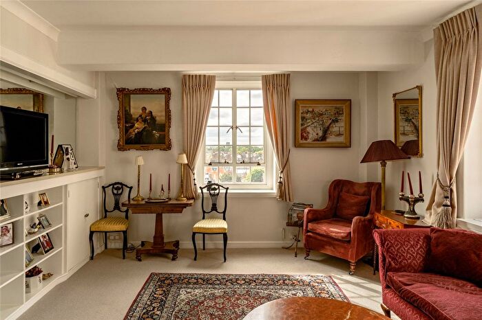 2 Bedroom Flat To Rent In Chelsea Manor Street, Chelsea, SW3