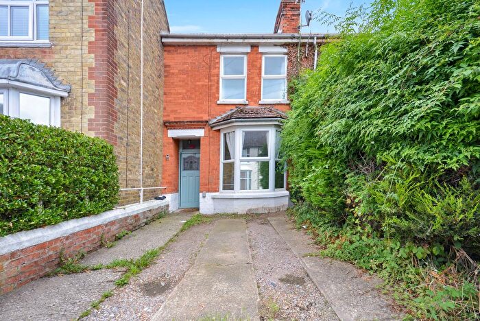 3 Bedroom Terraced House For Sale In Royds Road, Willesborough, TN24