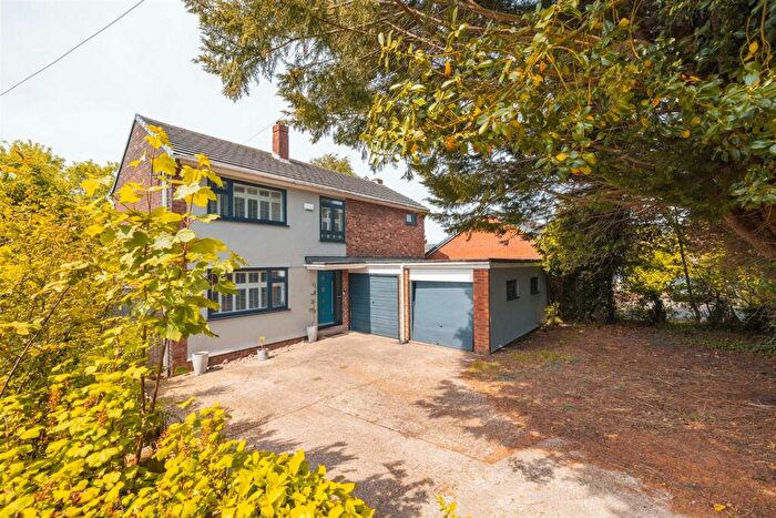 3 Bedroom Detached House For Sale In Woodlands Road, Parkgate, Neston, Cheshire, CH64
