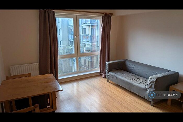 1 Bedroom Flat To Rent In Hawkhill Close, Edinburgh, EH7