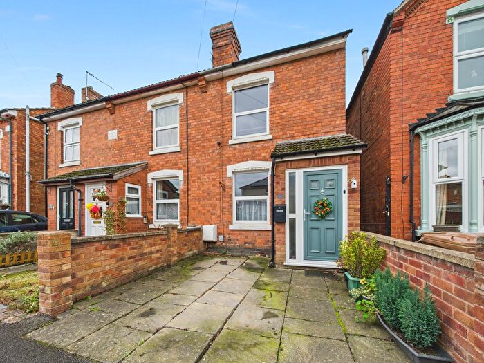 2 Bedroom End Terrace House For Sale In Mcintyre Road, Worcester, Worcestershire, WR2