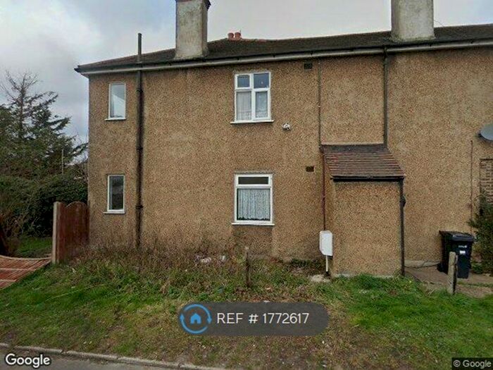 2 Bedroom Flat To Rent In Chadwell Heath Lane, Romford, RM6