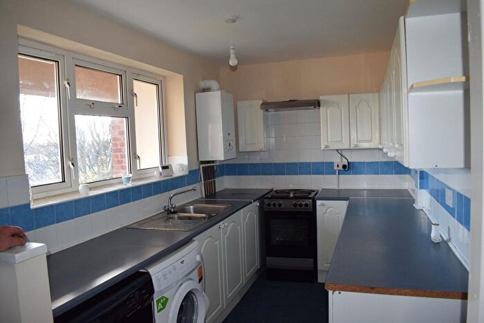 2 Bedroom Flat To Rent In Meadow Street, Nuneaton, CV11
