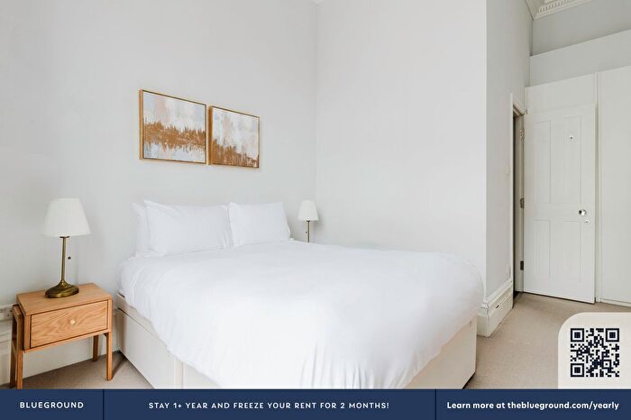 2 Bedroom Flat To Rent In Earl's Court, SW5