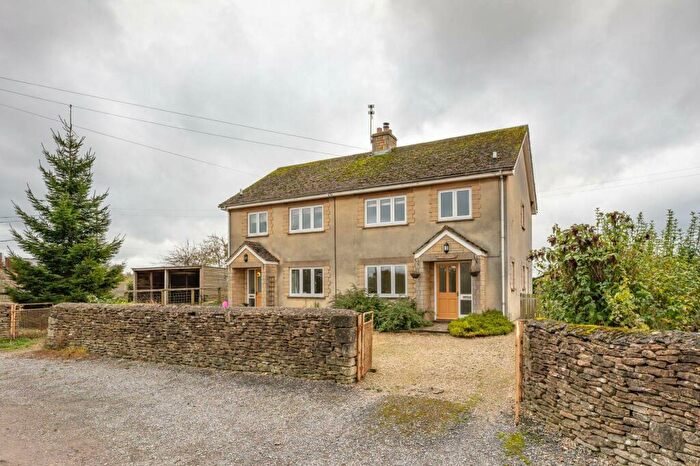 3 Bedroom House To Rent In Station Road, Badminton, GL9