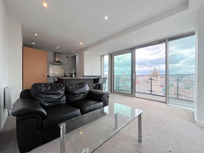 2 Bedroom Flat To Rent In , Albion Street, Leeds, K2