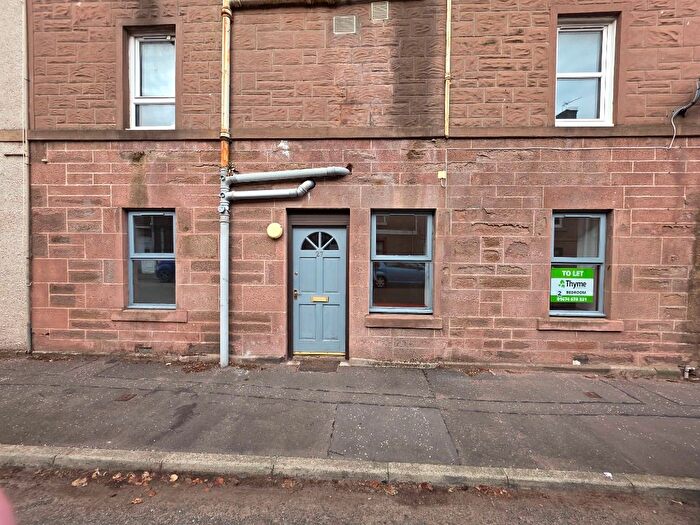 2 Bedroom Flat To Rent In Union Street, Montrose, DD10