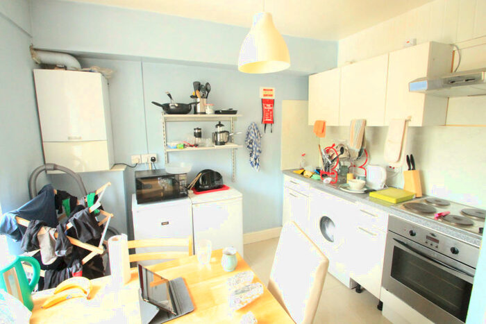 2 Bedroom Flat To Rent In Kember Street, Islington, N1