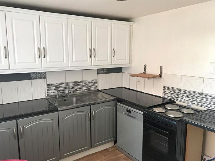 1 Bedroom Apartment To Rent In New Bridge Road, Hull, HU9