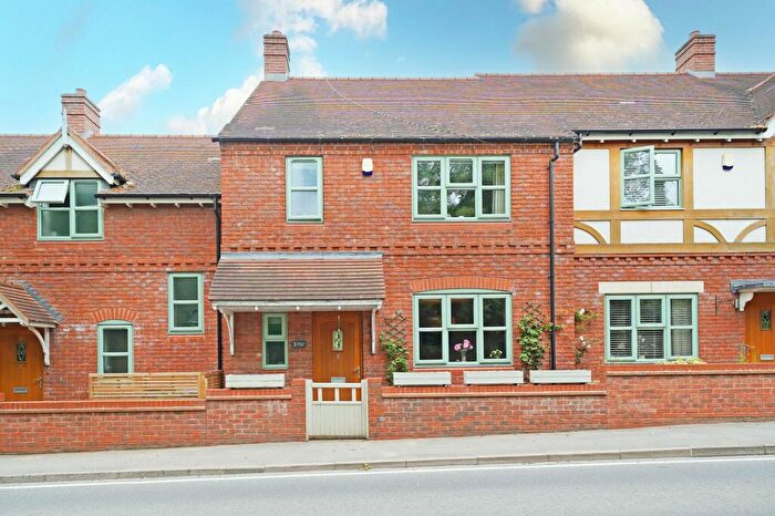 3 Bedroom Terraced House For Sale In Old Warwick Road, Lapworth, B94