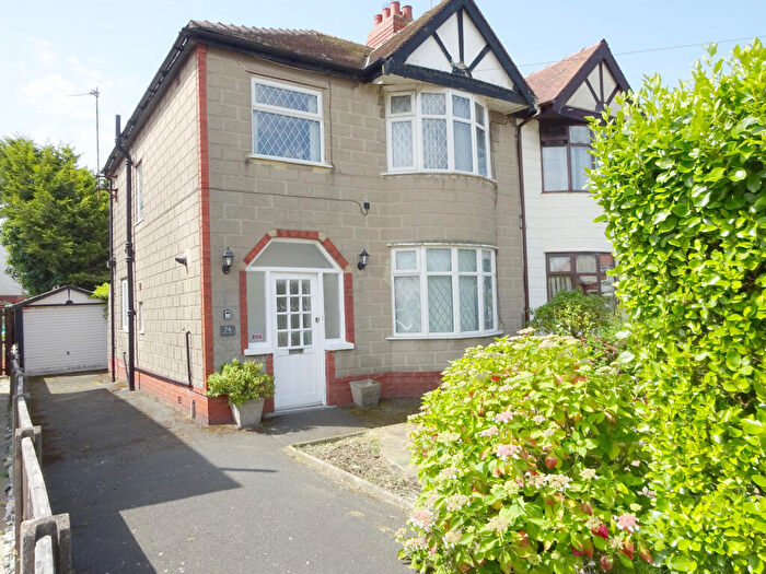 3 Bedroom Semi-Detached House For Sale In Leicester Avenue, Thornton-cleveleys, FY5