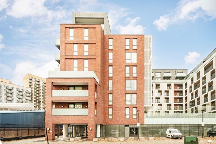 2 Bedroom Flat To Rent In Chiswick High Road, Chiswick, W4
