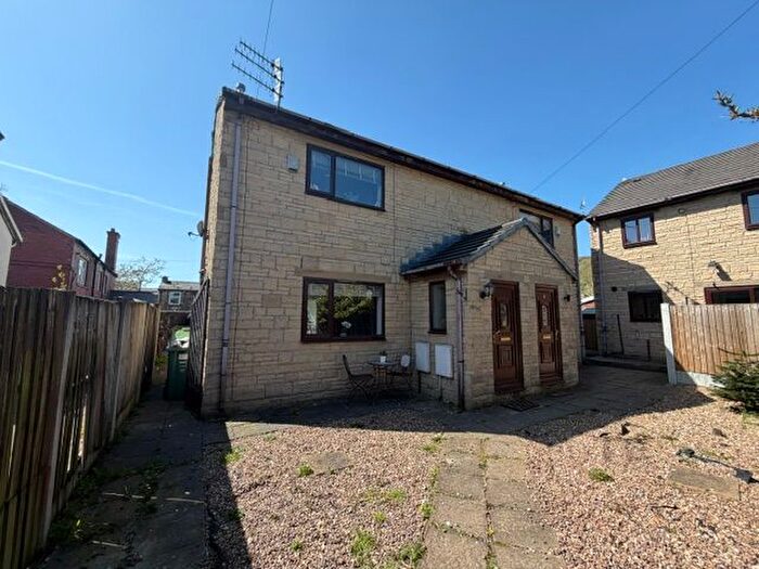 3 Bedroom Semi-Detached House To Rent In Wilds Place, Ramsbottom, BL0