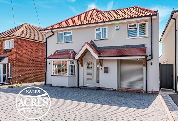 4 Bedroom Detached House For Sale In Roughley Drive, Four Oaks, Sutton Coldfield, B75