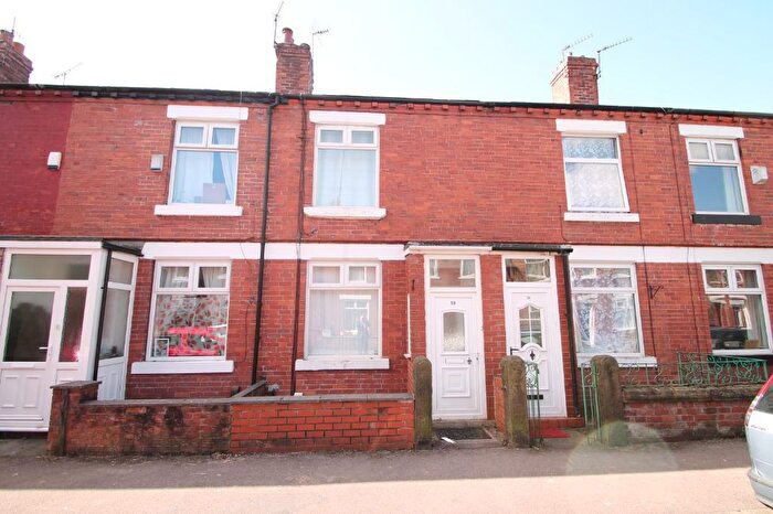 2 Bedroom Terraced House To Rent In Albion Street, Sale, M33