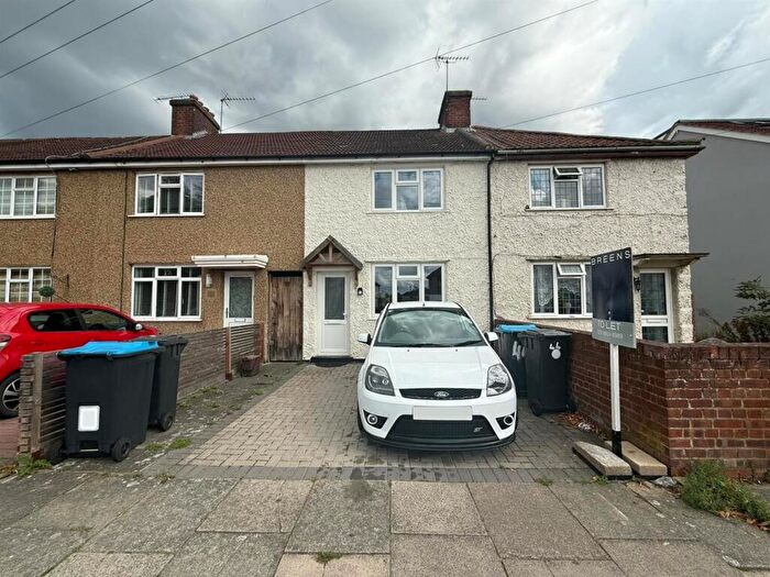 3 Bedroom Terraced House To Rent In Redlands Road, Enfield, EN3