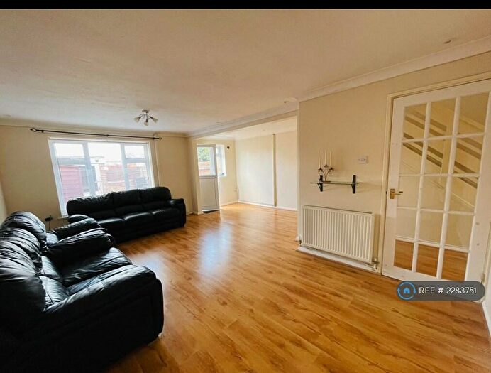 3 Bedroom End Of Terrace House To Rent In Conan Doyle Walk, Swindon, SN3