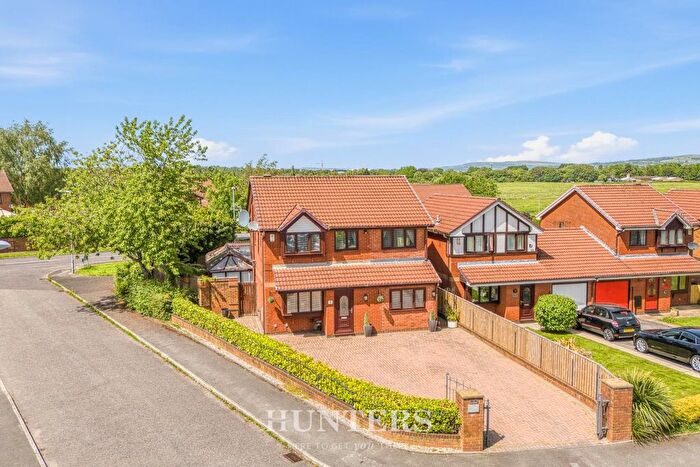 4 Bedroom Detached House For Sale In Barratt Gardens, Middleton, Manchester, M24