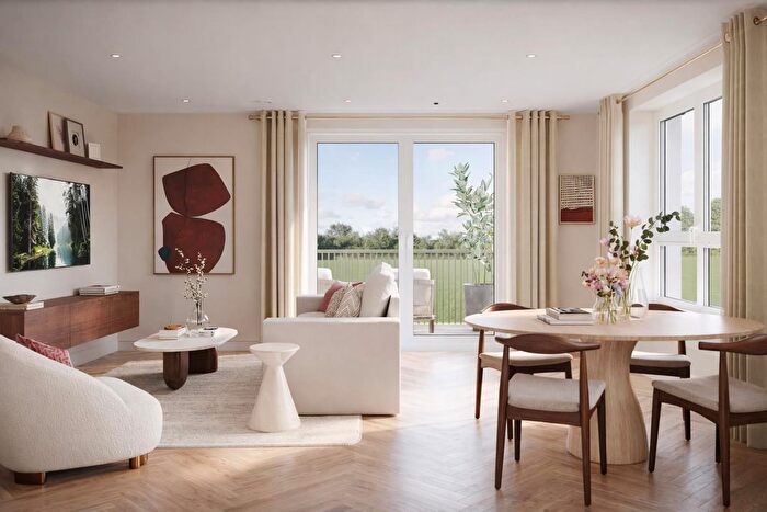 2 Bedroom Flat For Sale In Wandsworth Common, Springfield Dr, SW17