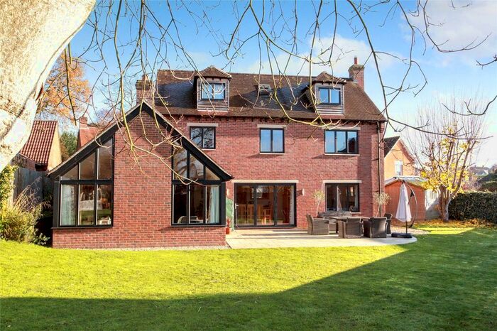 4 Bedroom Detached House For Sale In Brownleaze Lane, Potterne, Devizes, Wiltshire, SN10
